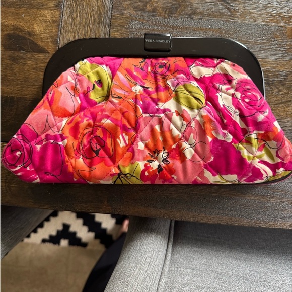 Vera Bradley Small Clutch Floral like new condition - Picture 3 of 6